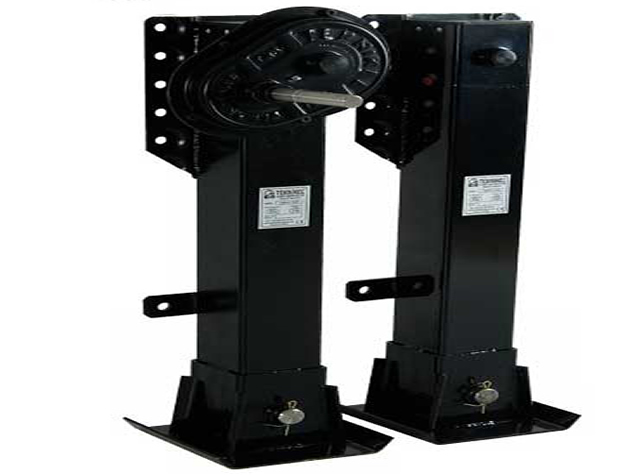 LANDING GEAR